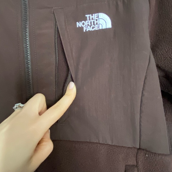 NWOT Chocolate Brown Denali North Face Fleece - Picture 13 of 15